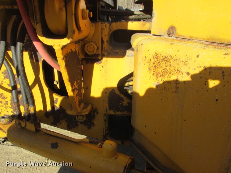 image for item DA8315 1984 John Deere 570A motor grader