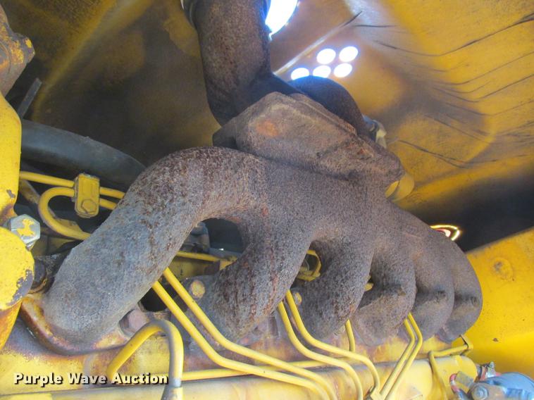 image for item DA8315 1984 John Deere 570A motor grader