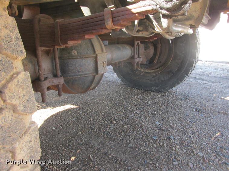 image for item DA8317 1993 International 4800 bucket truck