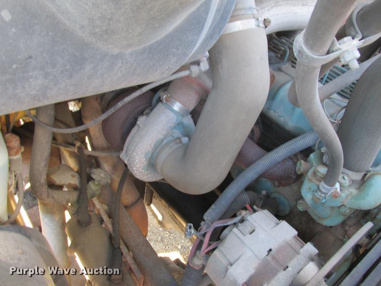 image for item DA8317 1993 International 4800 bucket truck