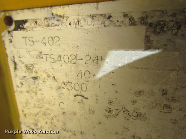 image for item DA8317 1993 International 4800 bucket truck