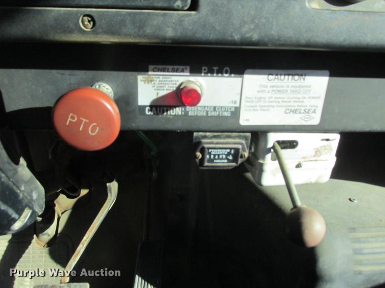 image for item DA8317 1993 International 4800 bucket truck