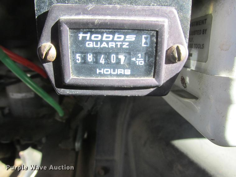 image for item DA8317 1993 International 4800 bucket truck