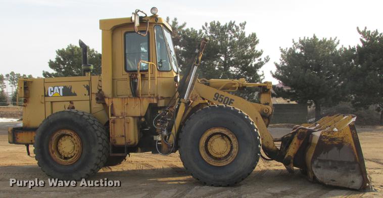 image for item DA8318 1989 Caterpillar 950E wheel loader