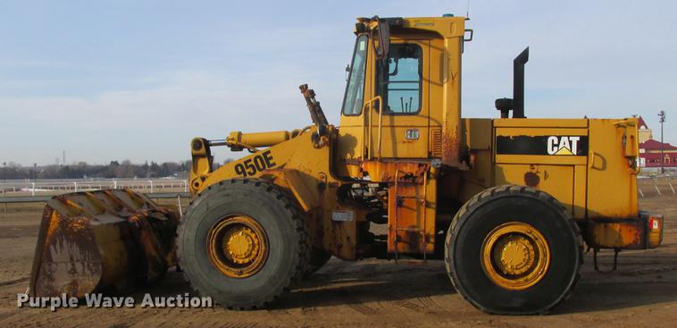 image for item DA8318 1989 Caterpillar 950E wheel loader