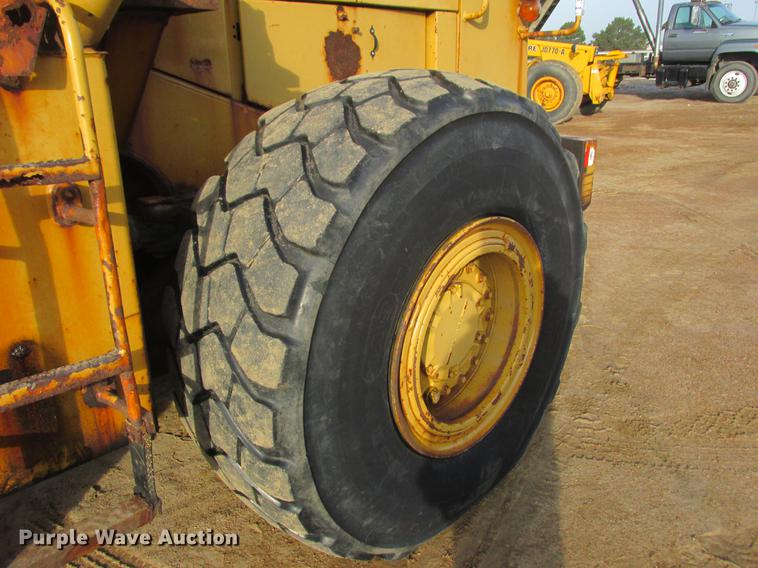 image for item DA8318 1989 Caterpillar 950E wheel loader
