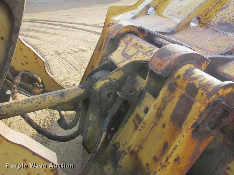 image for item DA8318 1989 Caterpillar 950E wheel loader