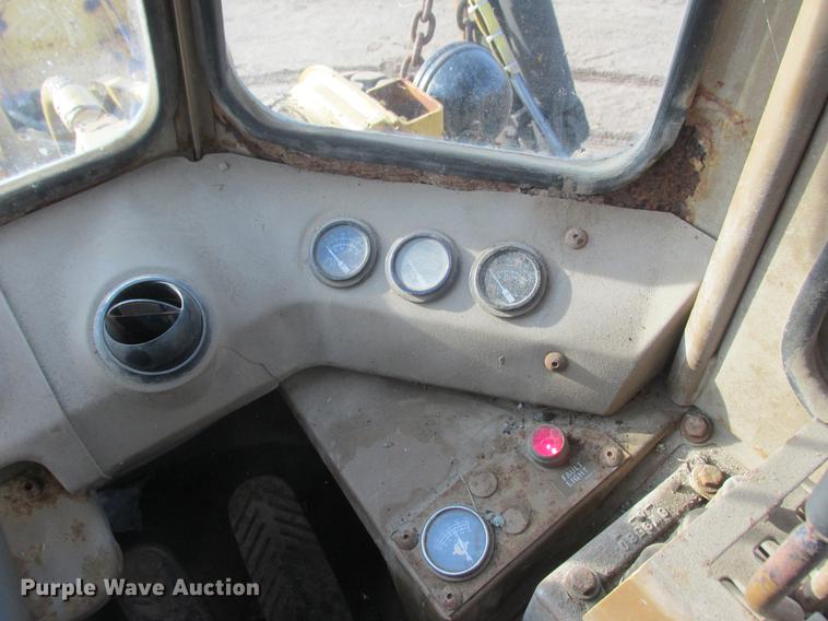 image for item DA8318 1989 Caterpillar 950E wheel loader