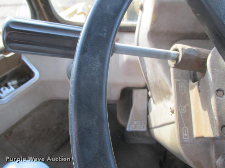 image for item DA8318 1989 Caterpillar 950E wheel loader