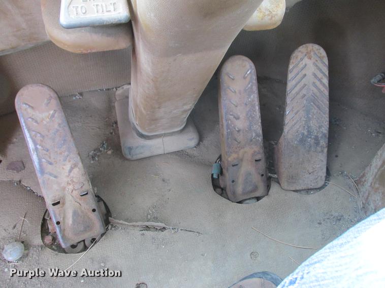 image for item DA8318 1989 Caterpillar 950E wheel loader