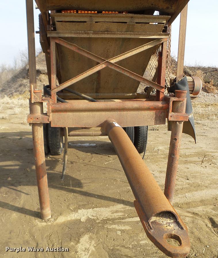 image for item DA8319 Kolberg vibratory screen