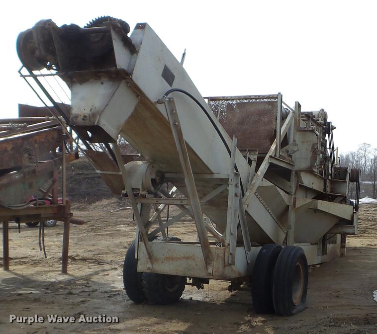 image for item DA8320 Cedarapids wash plant