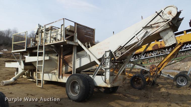 image for item DA8320 Cedarapids wash plant