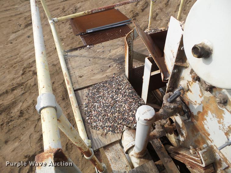 image for item DA8320 Cedarapids wash plant