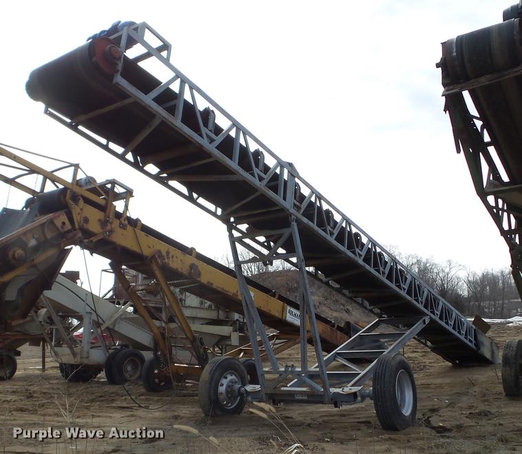 image for item DA8322 Stacking conveyor