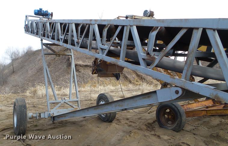 image for item DA8322 Stacking conveyor