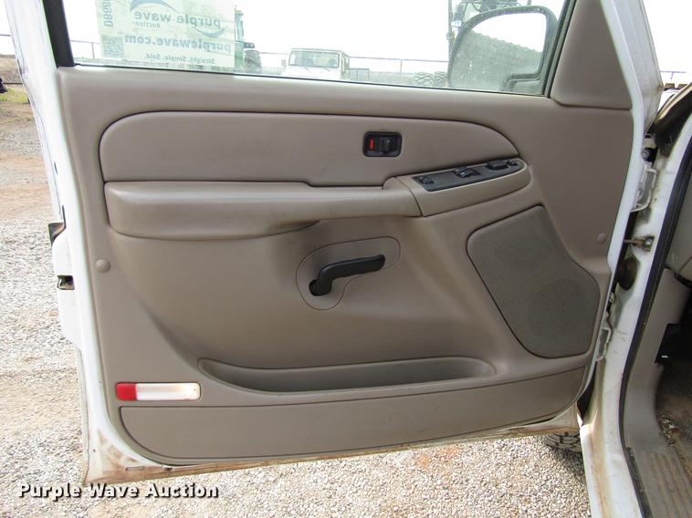 image for item DB6867 2006 Chevrolet Silverado 1500 Ext. Cab pickup truck