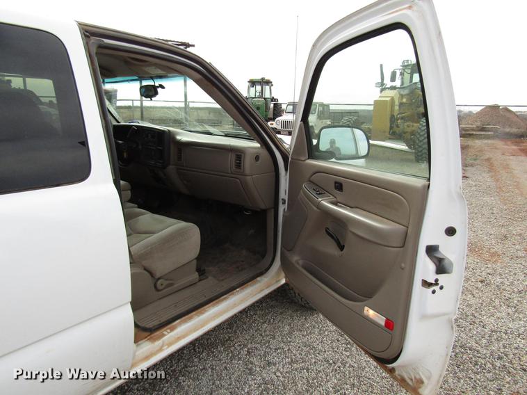 image for item DB6867 2006 Chevrolet Silverado 1500 Ext. Cab pickup truck