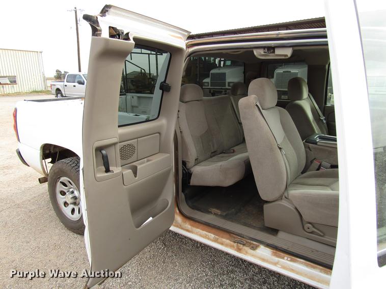 image for item DB6867 2006 Chevrolet Silverado 1500 Ext. Cab pickup truck