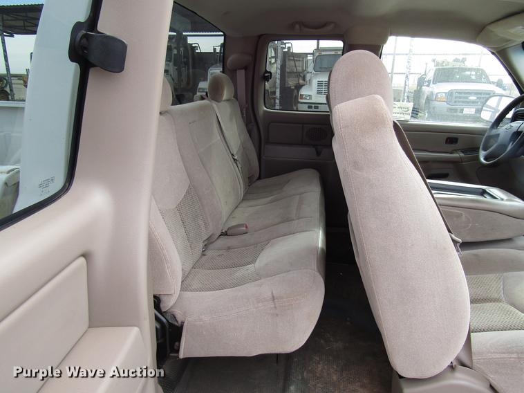 image for item DB6867 2006 Chevrolet Silverado 1500 Ext. Cab pickup truck