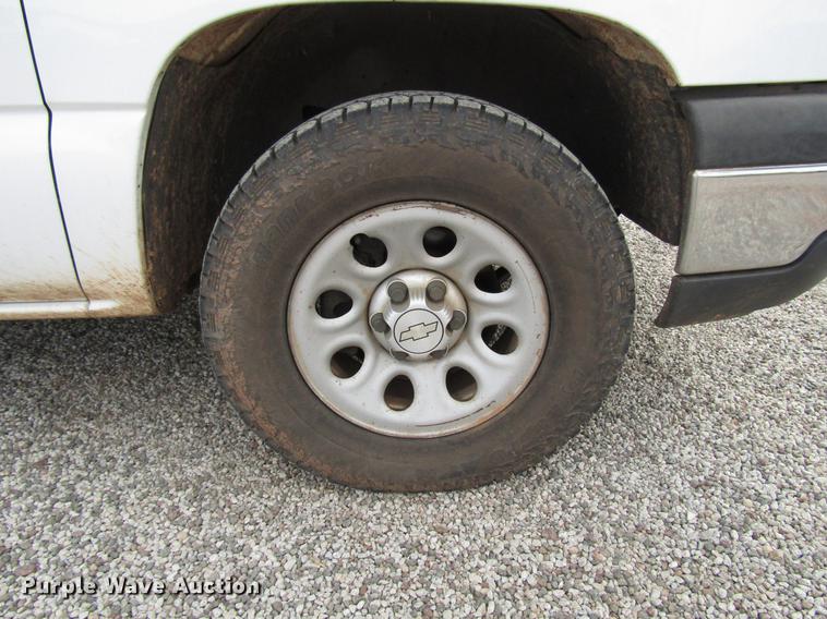 image for item DB6867 2006 Chevrolet Silverado 1500 Ext. Cab pickup truck