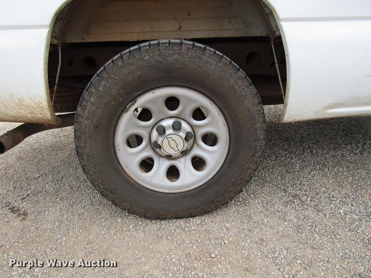 image for item DB6867 2006 Chevrolet Silverado 1500 Ext. Cab pickup truck