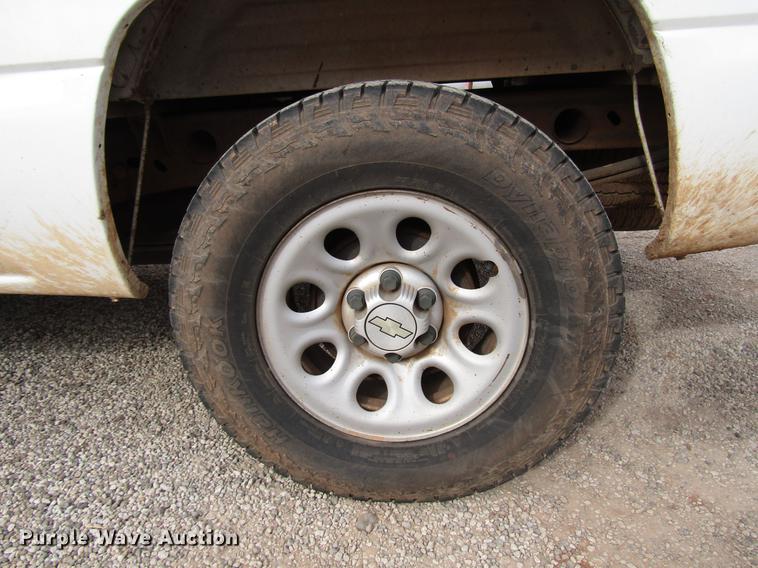 image for item DB6867 2006 Chevrolet Silverado 1500 Ext. Cab pickup truck