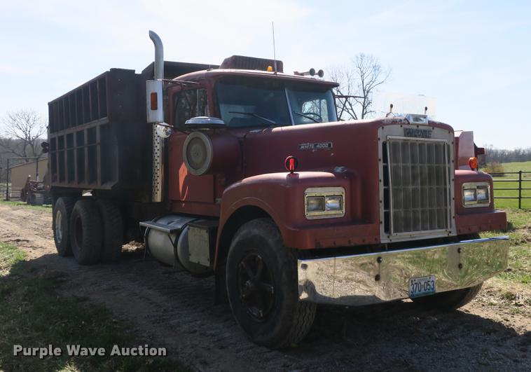 image for item DB8840 1973 White 4000 dump truck