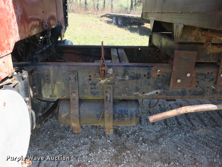 image for item DB8840 1973 White 4000 dump truck