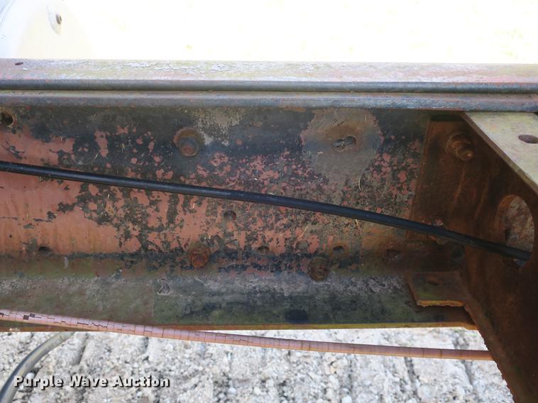 image for item DB8840 1973 White 4000 dump truck