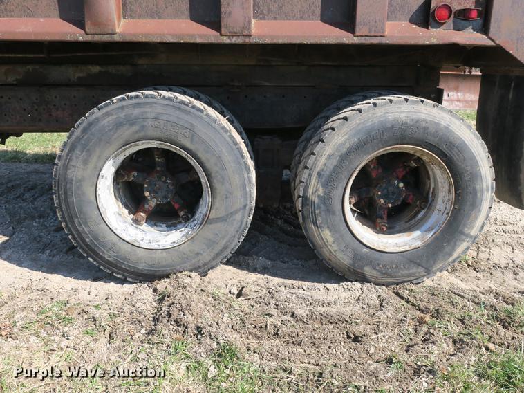 image for item DB8840 1973 White 4000 dump truck