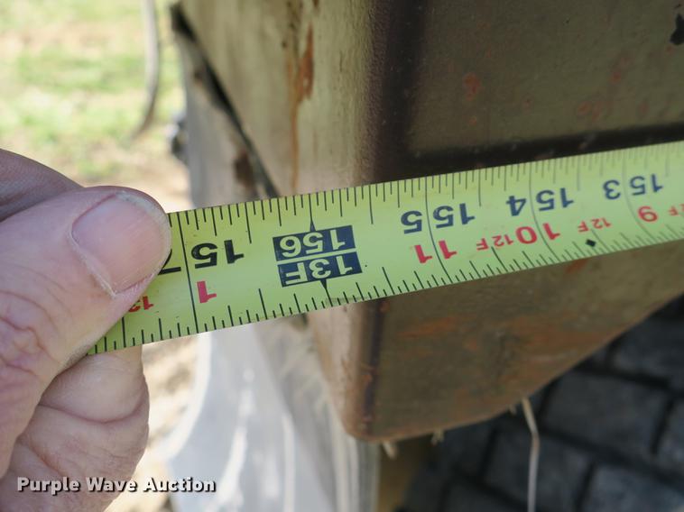 image for item DB8840 1973 White 4000 dump truck