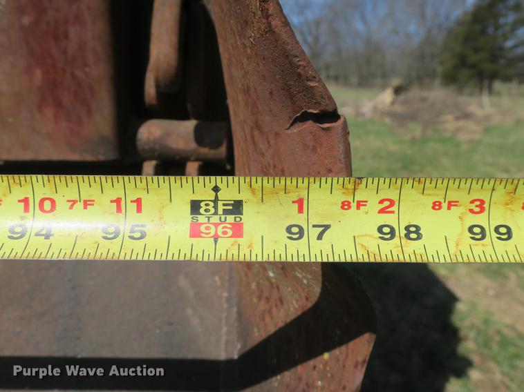 image for item DB8840 1973 White 4000 dump truck