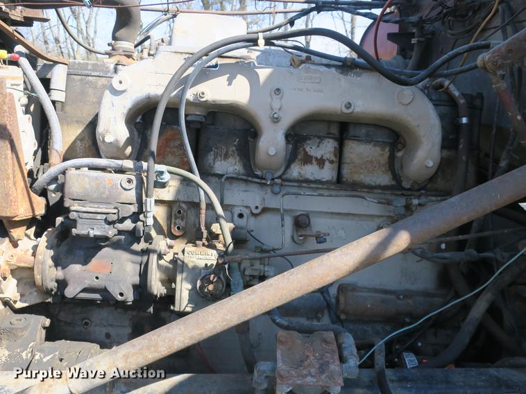 image for item DB8840 1973 White 4000 dump truck