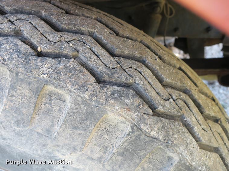 image for item DB8840 1973 White 4000 dump truck