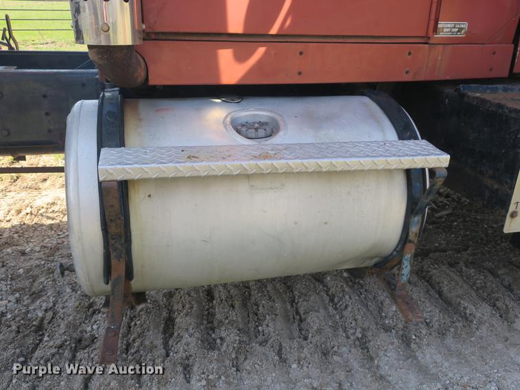 image for item DB8840 1973 White 4000 dump truck