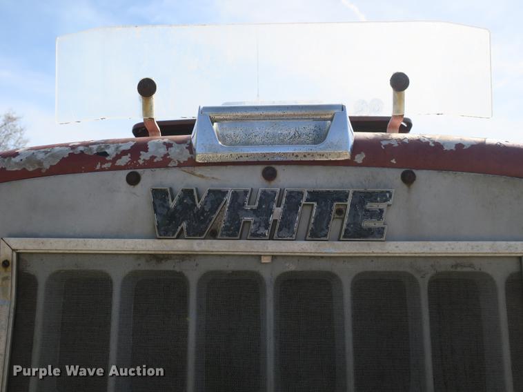 image for item DB8840 1973 White 4000 dump truck