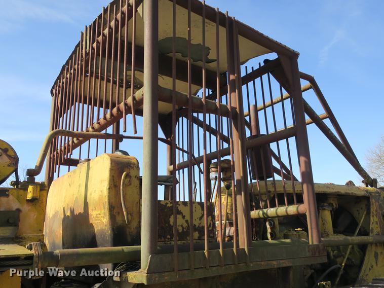 image for item DB8843 Caterpillar D7 dozer