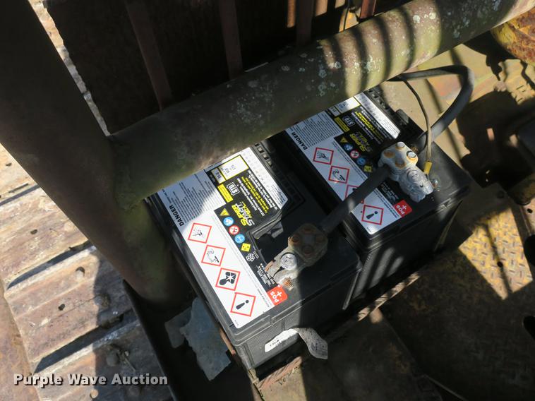 image for item DB8843 Caterpillar D7 dozer