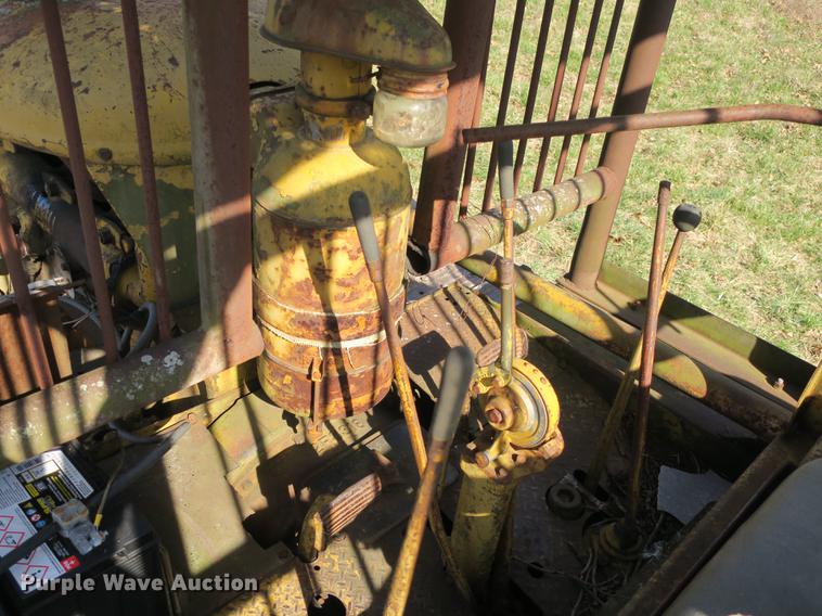 image for item DB8843 Caterpillar D7 dozer