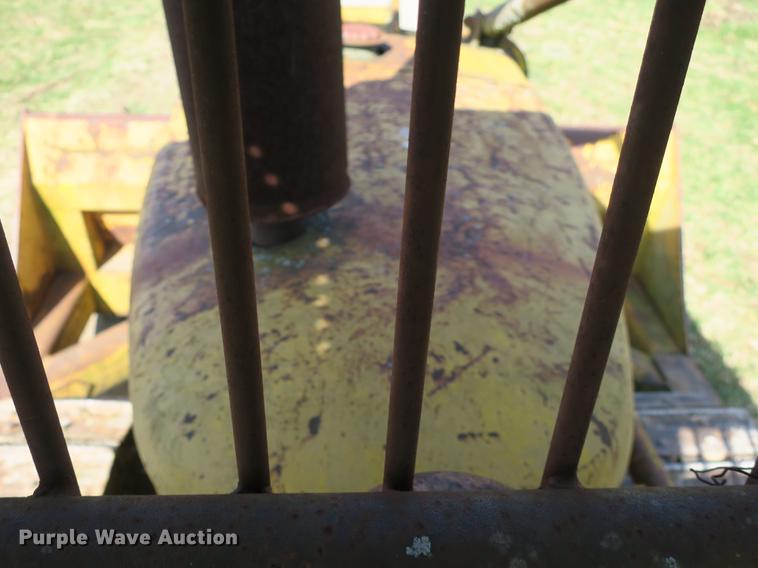 image for item DB8843 Caterpillar D7 dozer