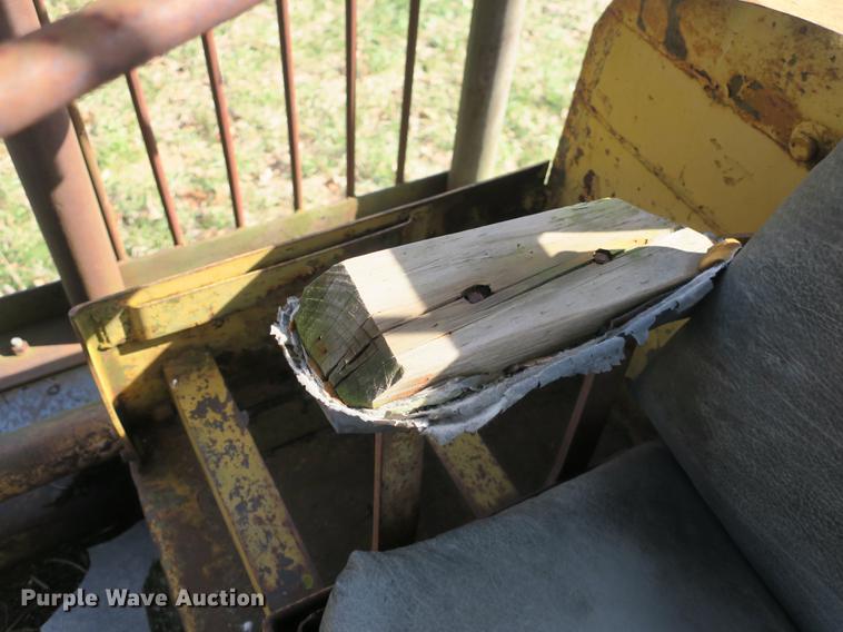 image for item DB8843 Caterpillar D7 dozer