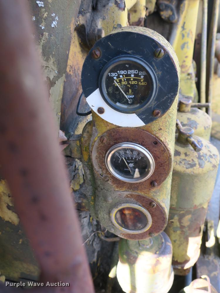 image for item DB8843 Caterpillar D7 dozer