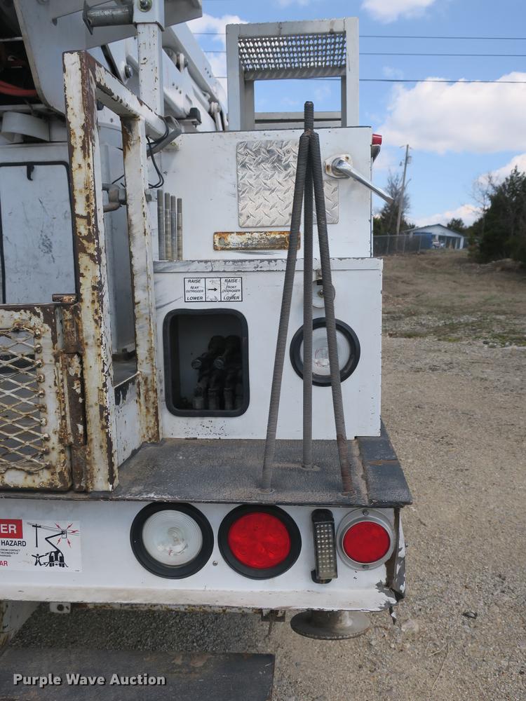 image for item DB8847 2008 Dodge Ram 5500 bucket truck