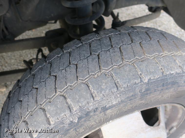 image for item DB8847 2008 Dodge Ram 5500 bucket truck