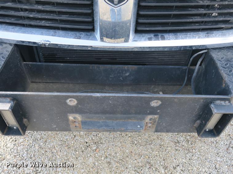 image for item DB8847 2008 Dodge Ram 5500 bucket truck