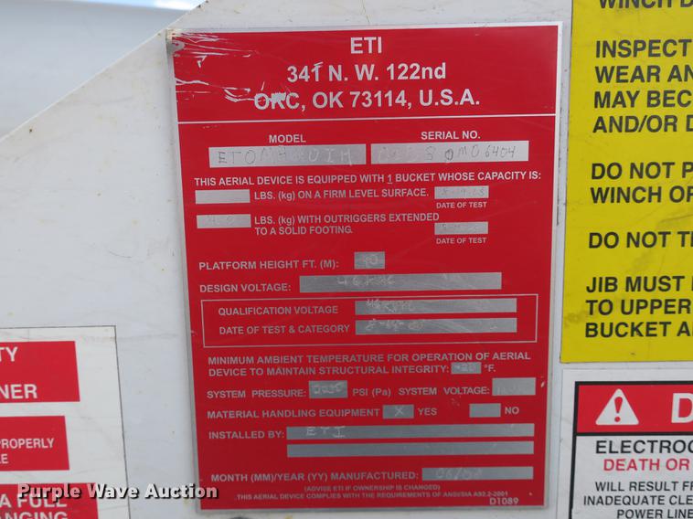 image for item DB8847 2008 Dodge Ram 5500 bucket truck