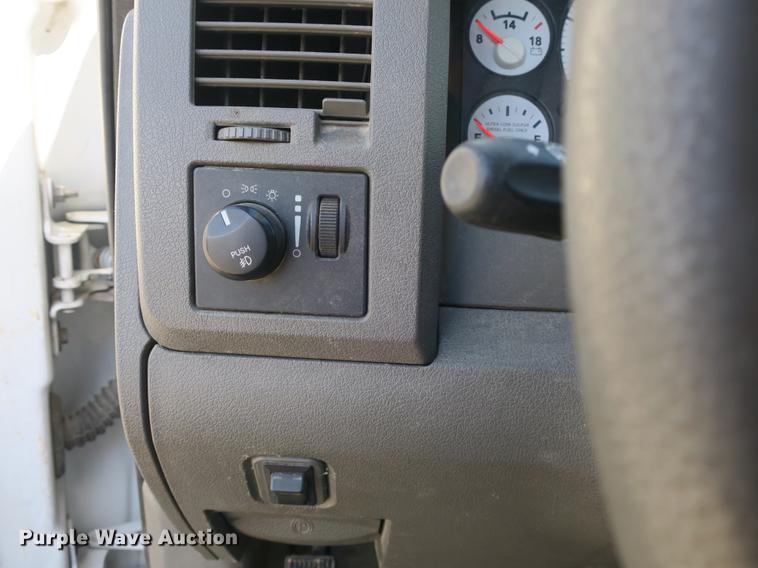 image for item DB8847 2008 Dodge Ram 5500 bucket truck