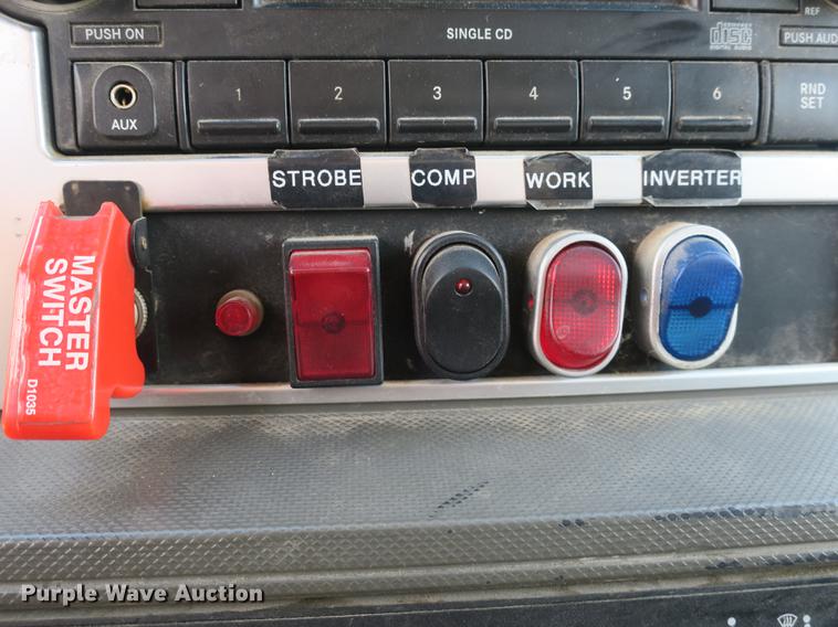 image for item DB8847 2008 Dodge Ram 5500 bucket truck