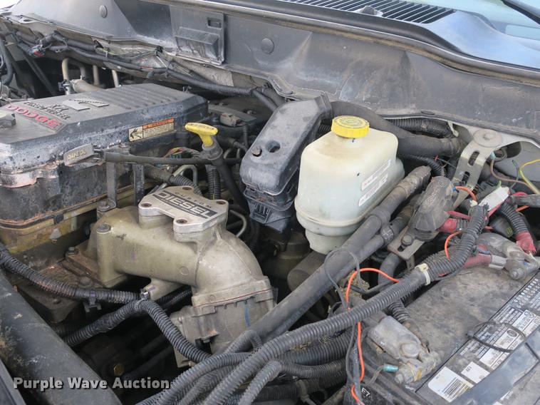 image for item DB8847 2008 Dodge Ram 5500 bucket truck